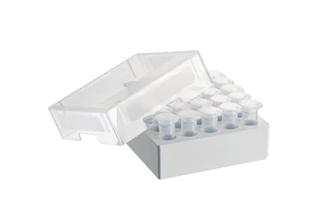 艾本德儲存盒 5 × 5, 可放置 25  個試管，5  mL，4  件，高 64  mm，2.5  英寸，聚丙烯材料，可耐受最低 -86  °C，可高溫高壓滅菌，帶蓋子并具有數(shù)字字母標(biāo)識